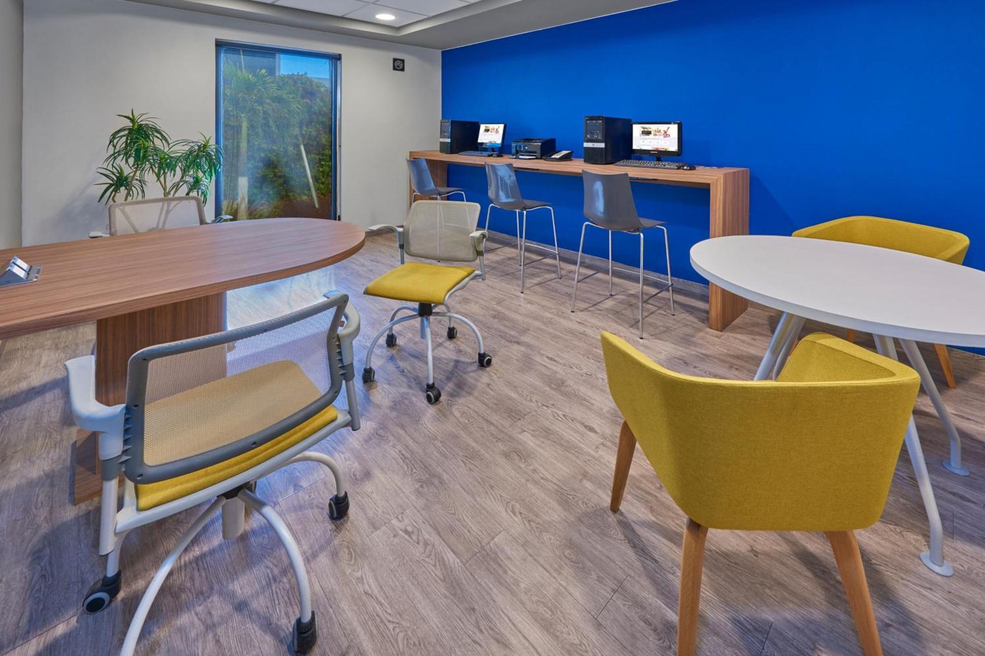 City Express By Marriott Saltillo Norte Экстерьер фото