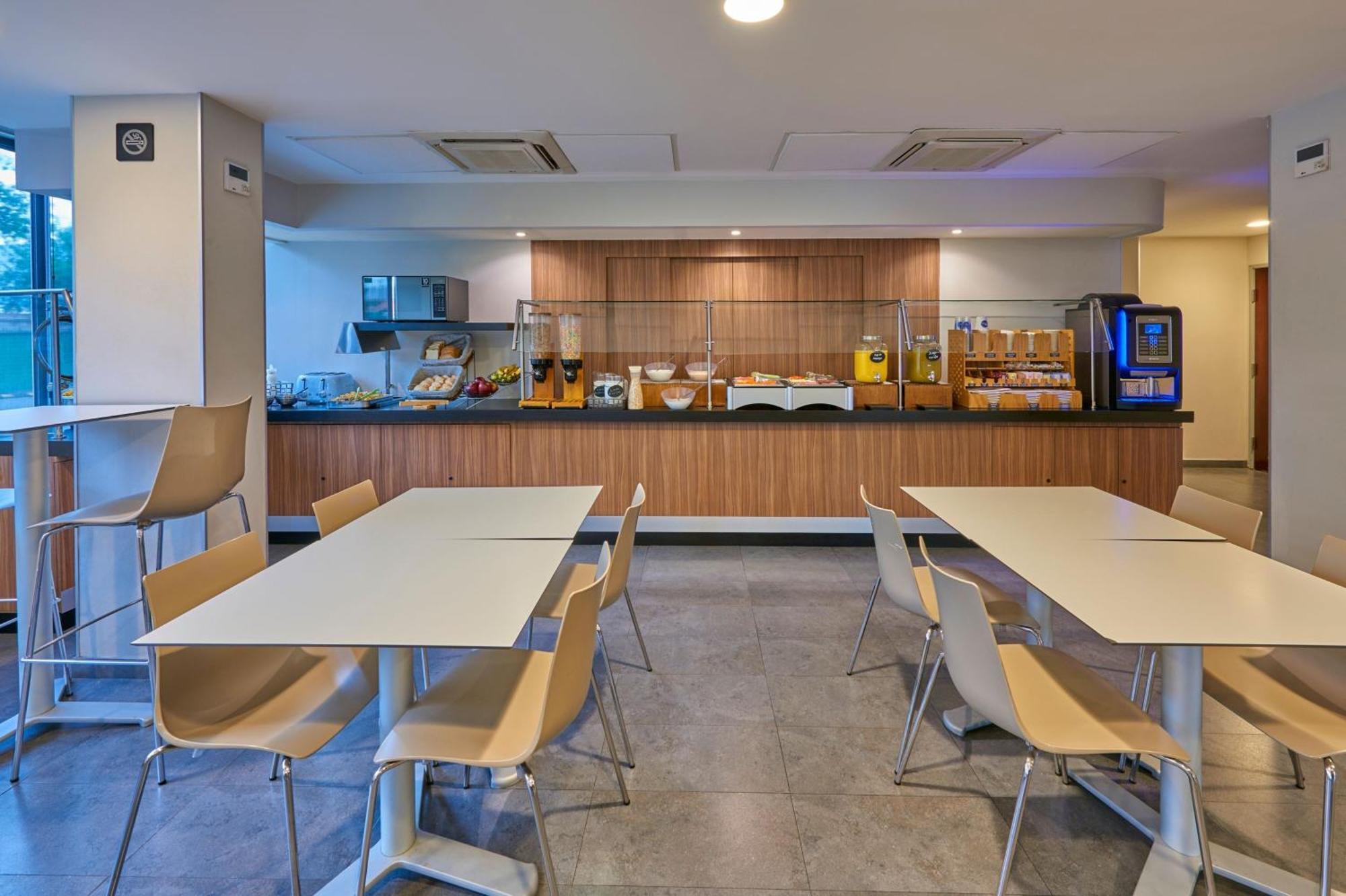 City Express By Marriott Saltillo Norte Экстерьер фото