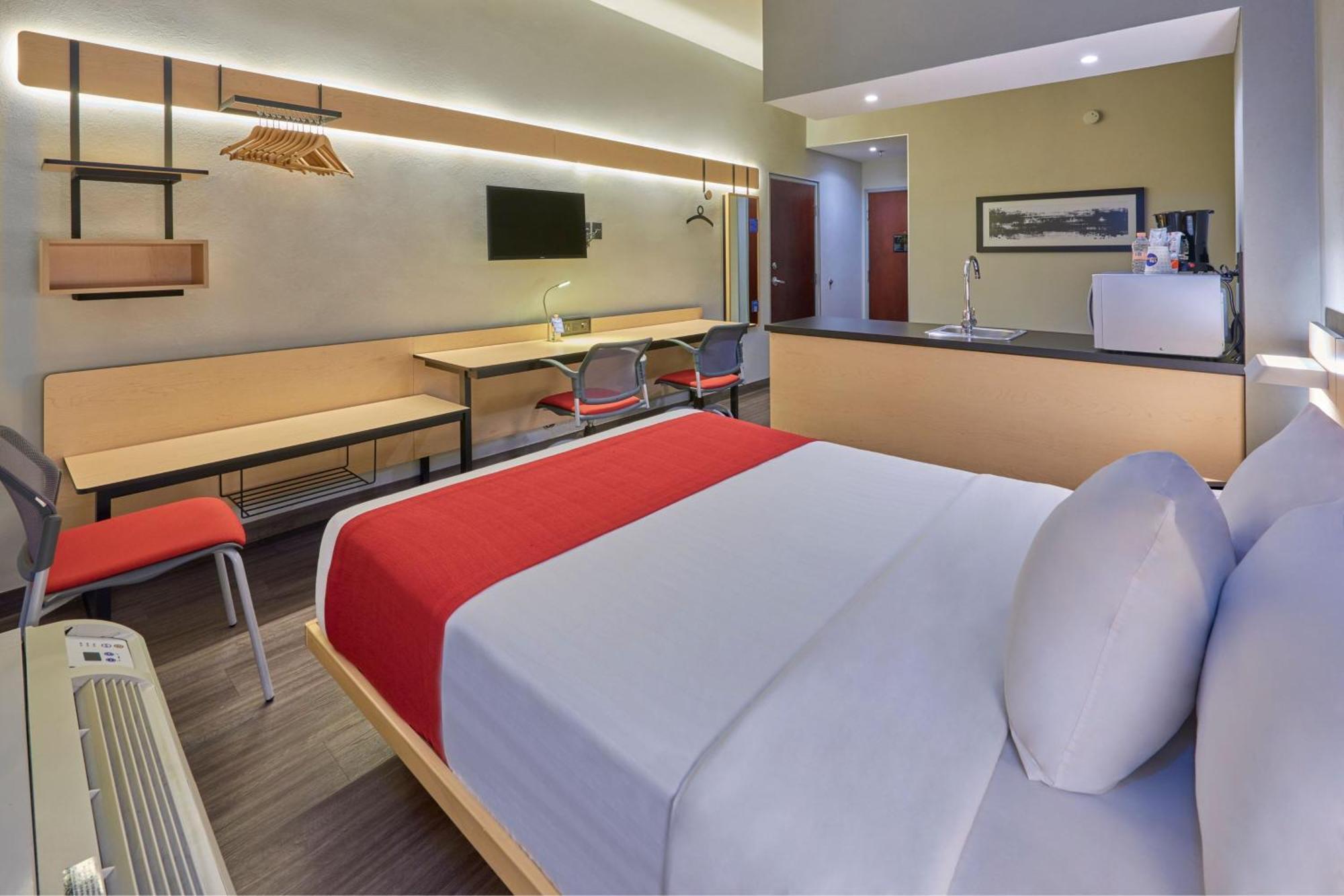 City Express By Marriott Saltillo Norte Экстерьер фото